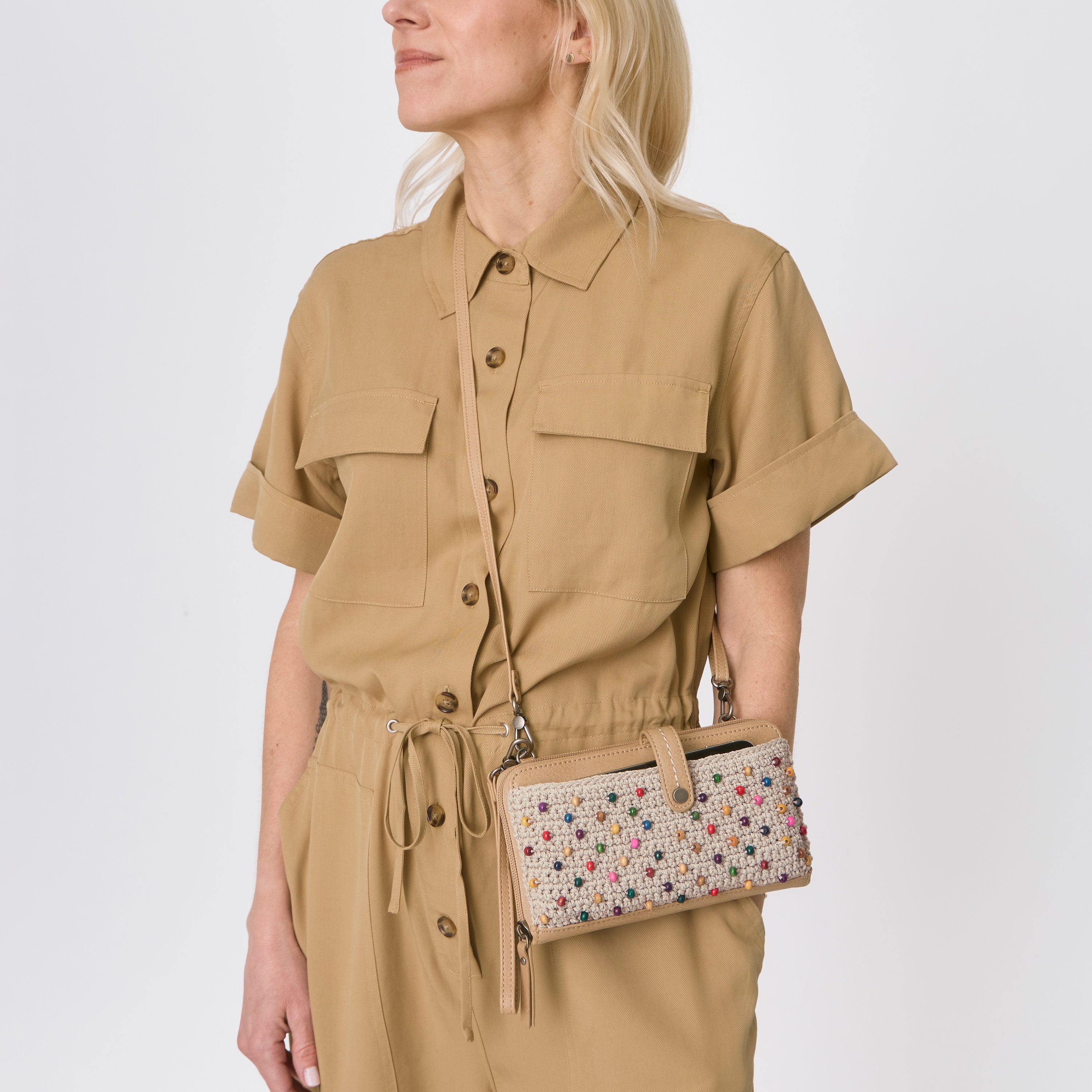 Cartera para smartphone Iris - Crochet a mano - Color crudo con múltiples cuentas