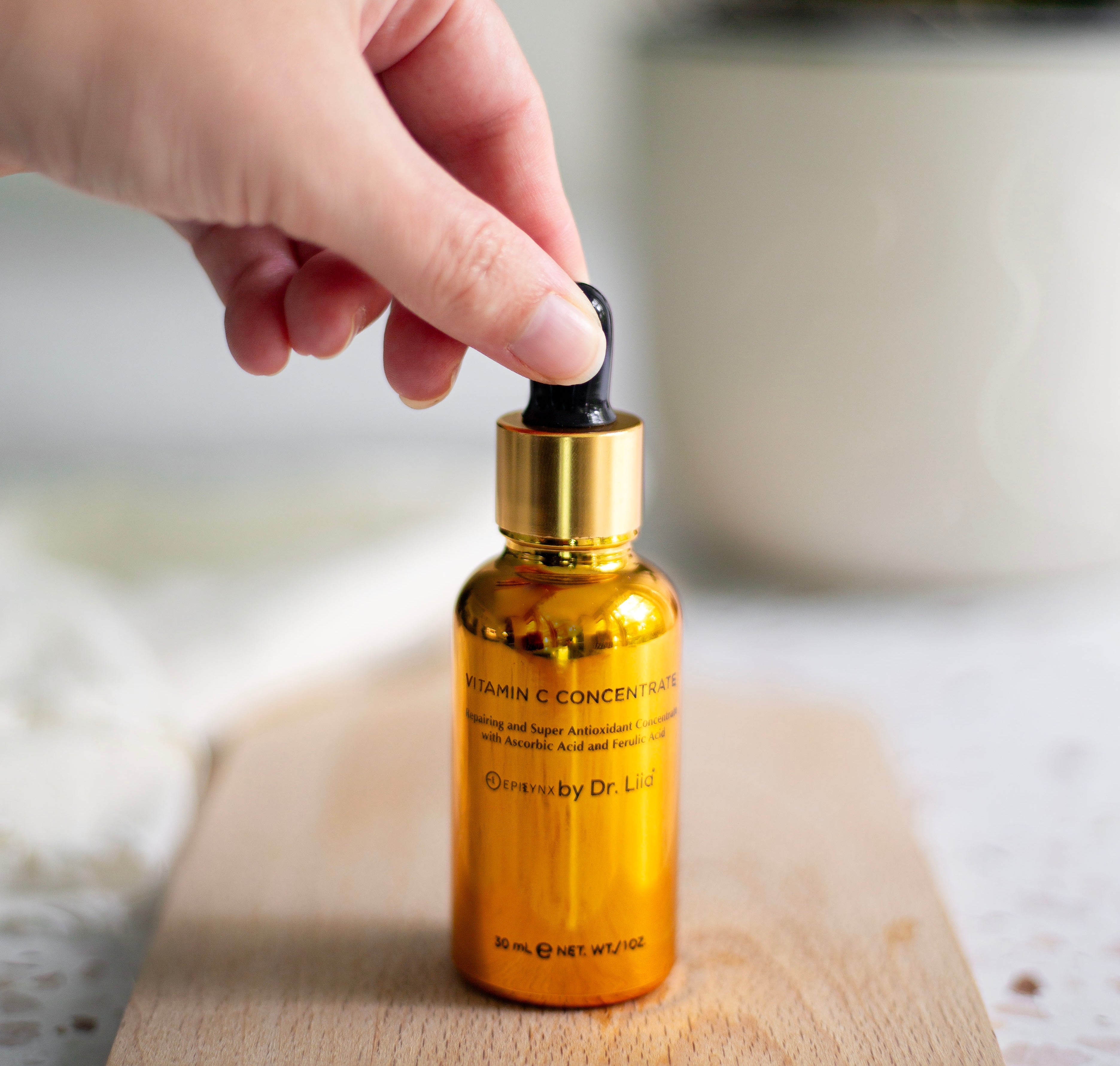 Brightening Vitamin C Serum - Skin Damage Repair