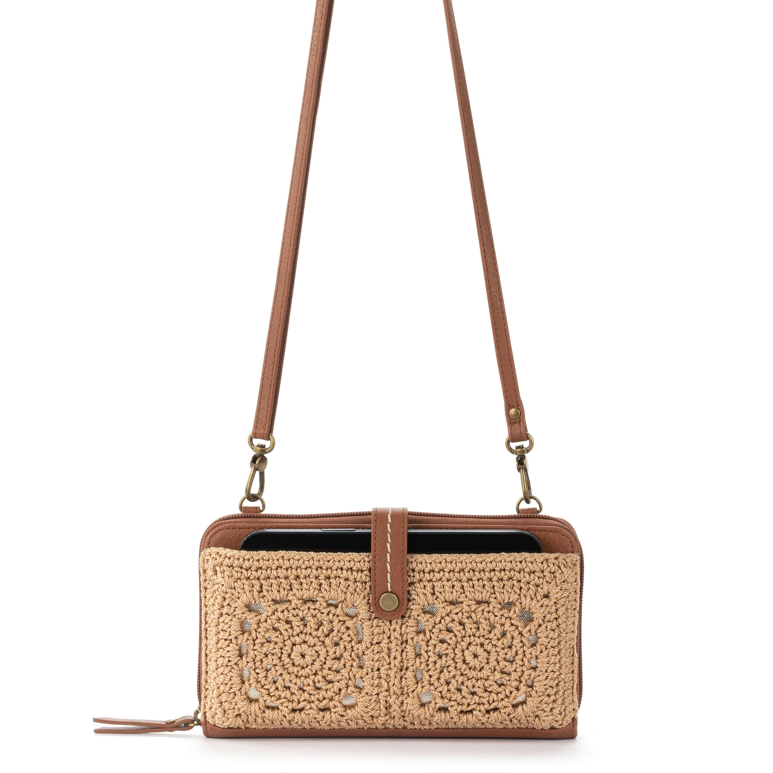 Iris Smartphone Wallet - Hand Crochet - Bamboo Medallion