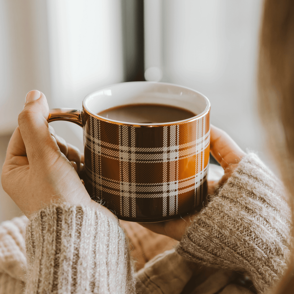 Brown Plaid 14oz. Gold Handle Coffee Mug