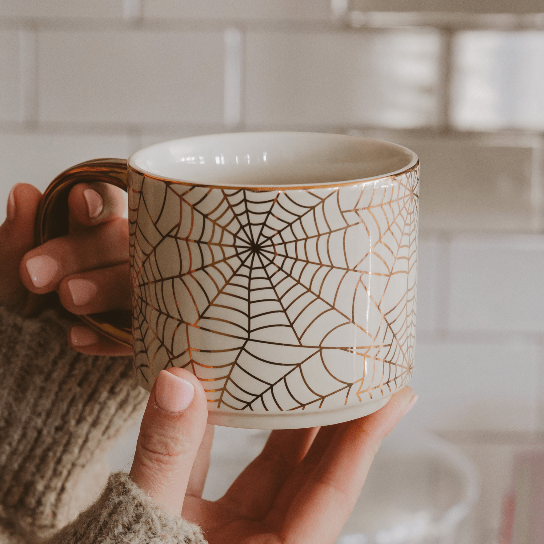 Spiderwebs 14oz. Gold Handle Coffee Mug