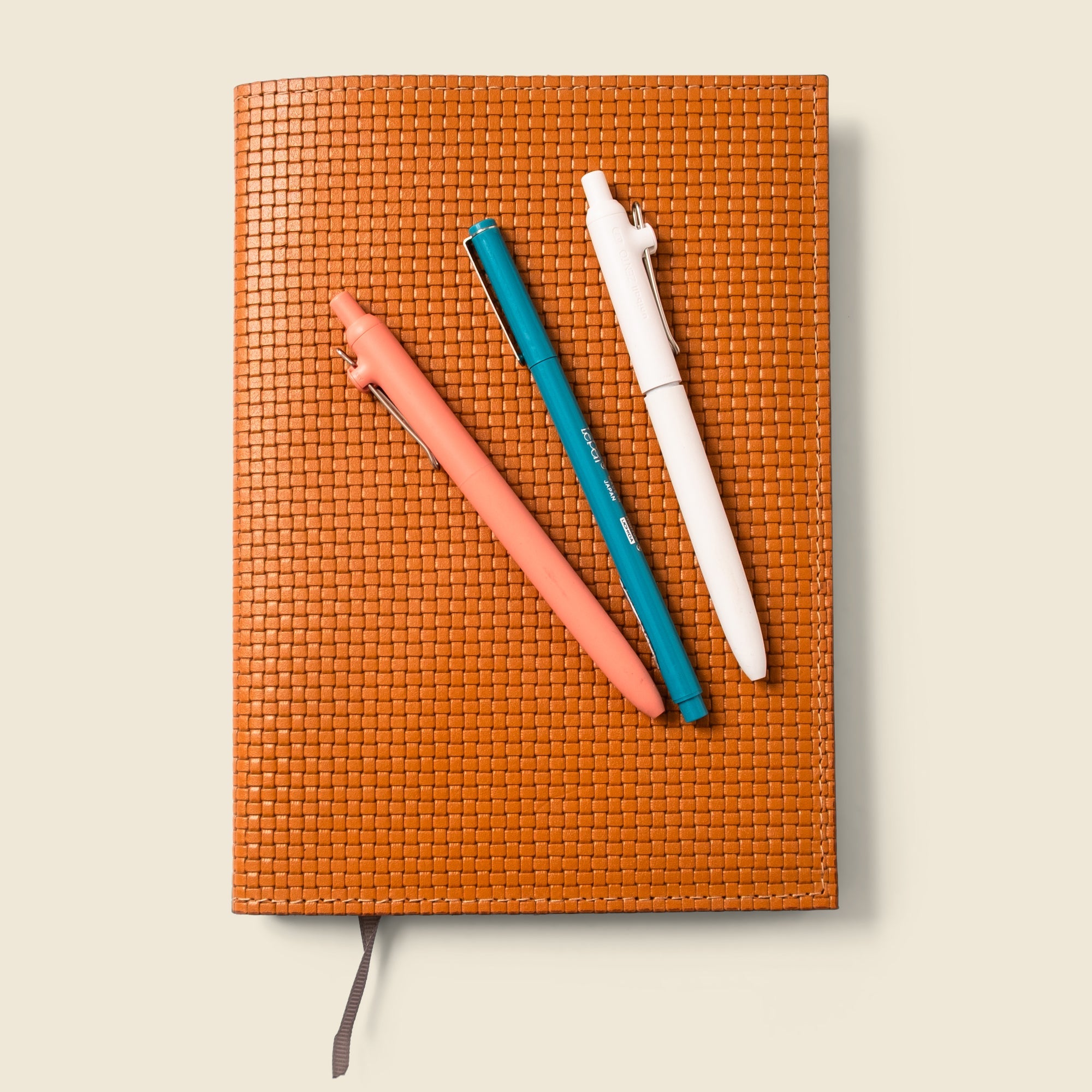 Funda de cuero recargable para libreta A5 (edición limitada en color canela)