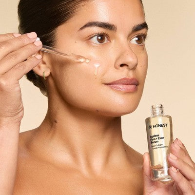 Suero reafirmante y uniforme antiedad Honest Beauty 1.0 fl oz - Caja Imperfect