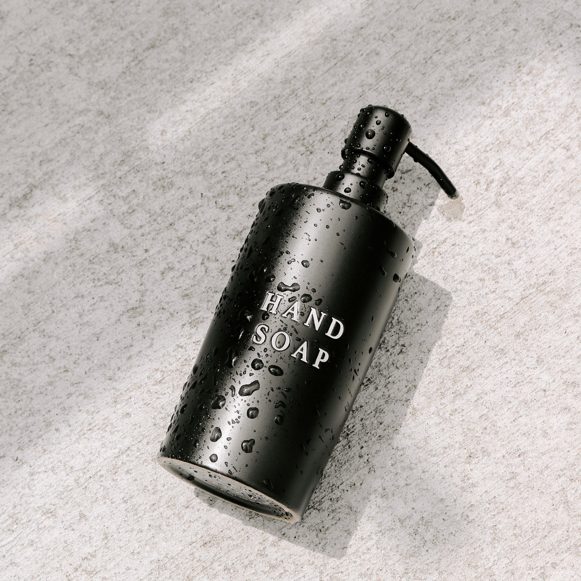 Dispensador de jabón de manos de cerámica negra de 15 oz