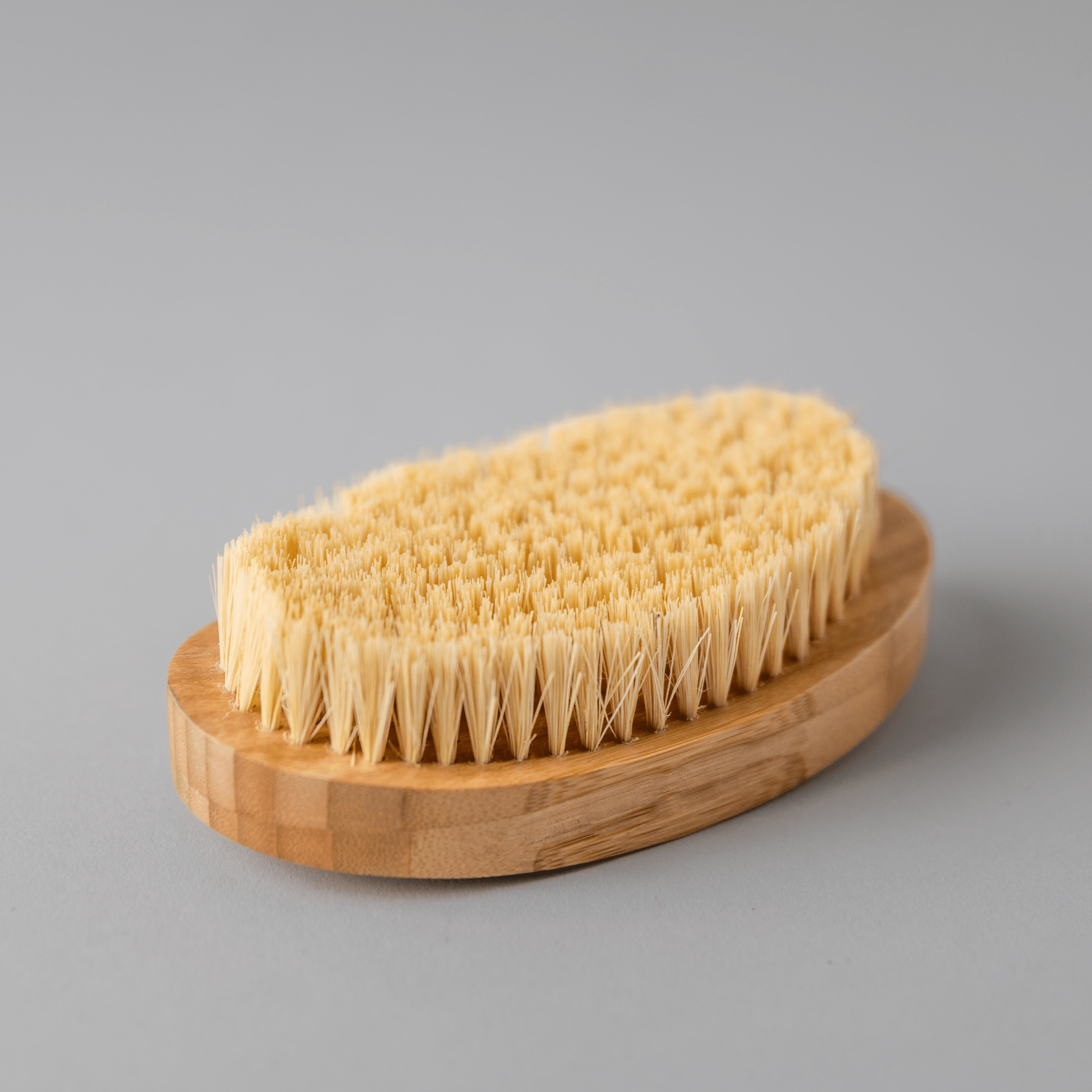 Bamboo Dry Brush – Gentle Exfoliation for Radiant Skin