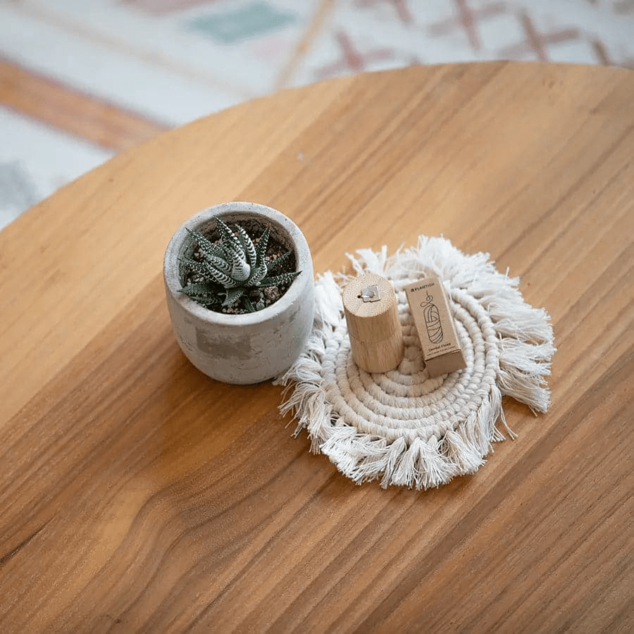 Cornstarch Dental Floss with Refillable Bamboo Case - 30m Zero-Waste Oral Care