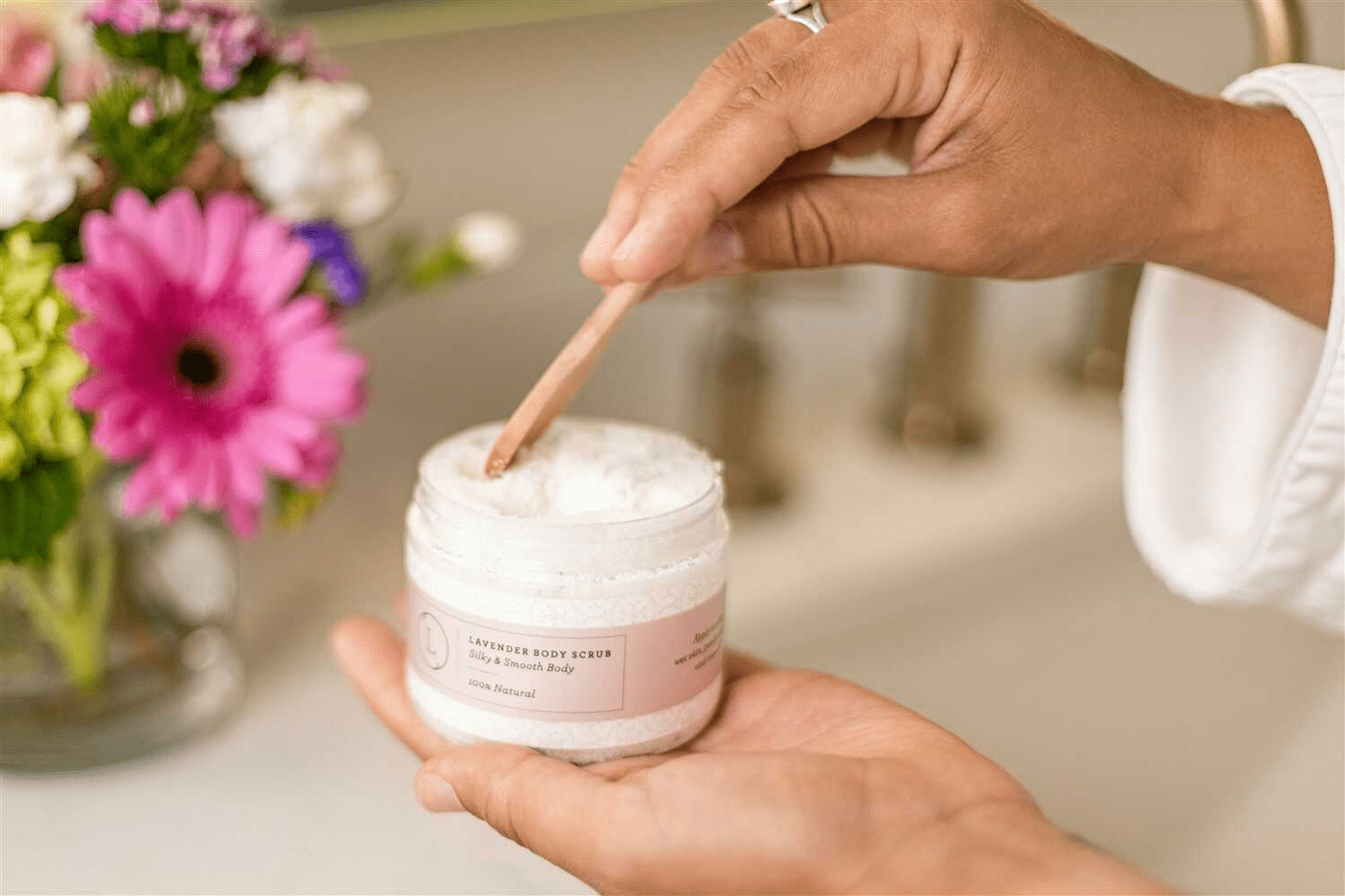 Lizlush Natural Body Scrub – Lavender Body Salt Scrub